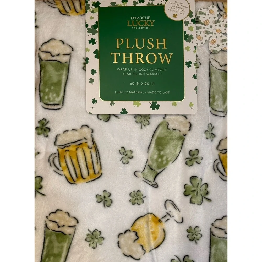 Envogue Shamrock Lucky Pint of Beer Plush St. Patrick's Day Blanket -‎ NEW